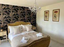 La Maison Mignonne，位于Azerables的酒店