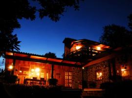 Casa Nora Malinalco huerto con alberca climatizada，位于La Ladrillera的酒店