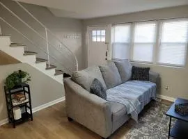 Davenport Dwellings-Two Bedroom Close to UNMC