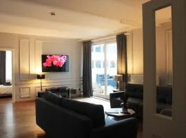 R B Apartment Hamburg Family - Zentrumsnah - 108 qm mit Dachterrasse - Küche - Waschtrockner - Smart TV - Badewanne & Dusche - kostenloser Parkplatz - 2 Schlafzimmer