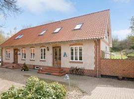 3 Bedroom Lovely Apartment In Engesvang，位于Engesvang的酒店