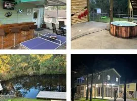 Bay Breeze Bliss-Hot Tub, Bar and Canal 5mi to Beach