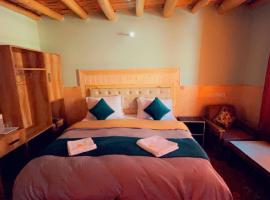 Hotel Pangong Residency，位于列城的酒店