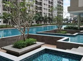 C-10-04 - 2 Room - Youth City - Nilai - Infinity pool