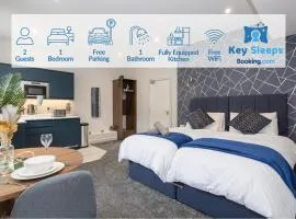 Morecambe Bay Studio Apartments with Free Parking By Beach Front