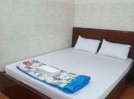 Hotel Phương linh，位于胡志明市第八郡的酒店