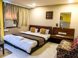 Hotel Red Stone Mahipalpur，位于新德里德里英迪拉•甘地国际机场 - DEL附近的酒店
