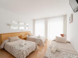 Hotel Santa Faz TRG，位于贝尼多姆的酒店