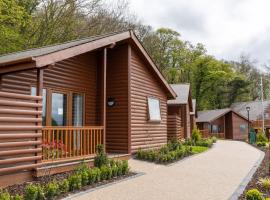 Marian Resort And Spa，位于普利斯坦丁的酒店