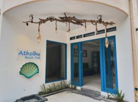 Atholhu Beach club，位于Fehendhoo的酒店