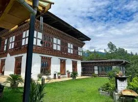 CheChey Homestay