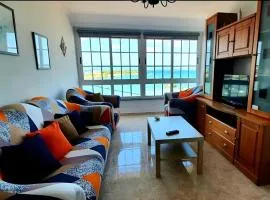 Apartamento familiar con vistas al mar