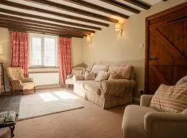 Well decorated & traditional cottage on Wales England border - sleeps 7