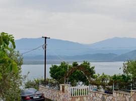Ksamil Sea&Lake view Escape，位于卡萨米尔的度假屋