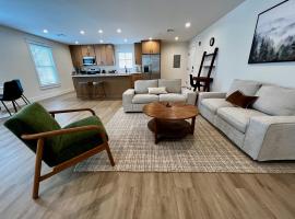 Montgomery Modern Luxury Stays，位于Montgomery的酒店