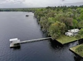 St Johns River Retreat Unit 2