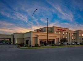 Hampton Inn Derby Wichita Southeast，位于德比的酒店