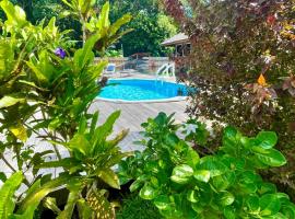 RAIATEA - Orion Pool Bungalow，位于乌图罗阿的酒店