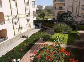 Heliopolis Residence Shorouk city, Cairo (premium)，位于马迪纳特阿什舒鲁克的公寓