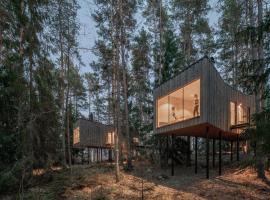 Trakt Forest Hotel Skogssviter，位于Holsbybrunn的酒店