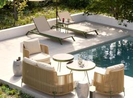 Mont Bleu - Luxury Pool Villa，位于里托楚伦的酒店