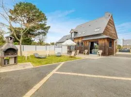 4 Bedroom Gorgeous Home In Cancale