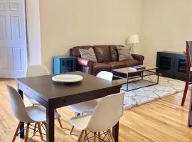 0122 Private and Spacious Apt in Hoboken，位于霍博肯的公寓