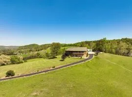 Panoramic Mtn Views Spacious Tennessee Home!