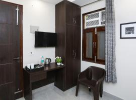 OYO Collection O 93220 Hotel The Signature Inn，位于Indirapuram的舒适型酒店