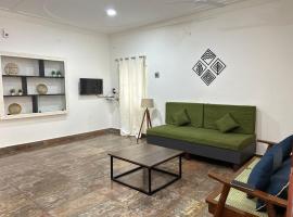 HOMESTAY - AC 3 BHK NEAR AlRPORT，位于钦奈的酒店