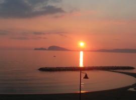 Villa3 Cancelli Guesthouse B&B via del Mare Formia，位于福尔米亚的酒店