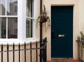 Regency Grade II Listed Townhouse by Centre and Beach