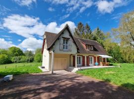Maison calme avec Spa et beau paysage, à 40mn des plages，位于Saint-Jean-de-Livet的酒店