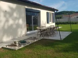 GITE chez mamie - 7 personnes A SAINTE LIVRADE SUR LOT