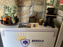 Bergui Guesthouse - Em Guimarães desde 2017，位于吉马良斯的酒店