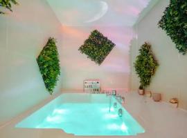 Escale Caux Cooning**** Charme et Balneo Etretat，位于埃特勒塔的酒店