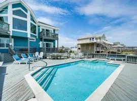 Grand Seaside Escape with Direct Beach Access!