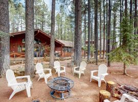 The Whispering Woods，位于Indian Pine的酒店