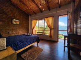 Hotel Pueblo del mundo，位于巴尼奥斯的酒店