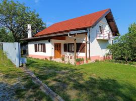Family friendly house with a swimming pool Hrascina, Zagorje - 22223，位于Hrašćina的酒店