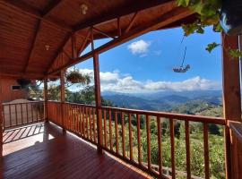 Cabaña Gitana - Magical and WINDY nature getaway!，位于Jardín的木屋