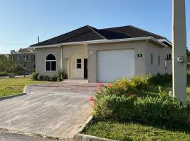 Tropical Villa at Lakeside View