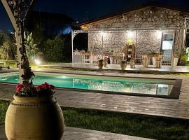 Casa vacanze con piscina riscaldata - Uso Esclusivo，位于圣焦万尼拉蓬塔的酒店