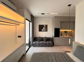 Modern Waveside Apartment No.1