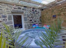 Jolie maison au calme et proche mer avec spa en option，位于Saint-Germain-le-Gaillard的酒店