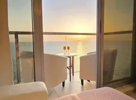Luxury Ocean Front Apartment