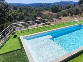 Villa piscine et jacuzzi la madonnette，位于Spéracèdes的酒店