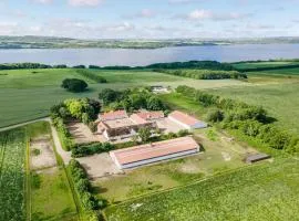 Nice Home In Skanderborg With Kitchen