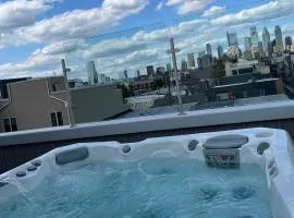 Luxury Hot Tub Four Seasons