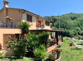 B&B Arcobaleno，位于Tirli的酒店